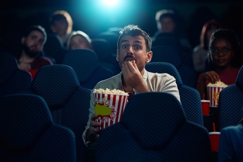 Conferencia Producción de cine de terror en México: ¿Negocio redondo? de la Maestría en Dirección de Empresas Transmediáticas